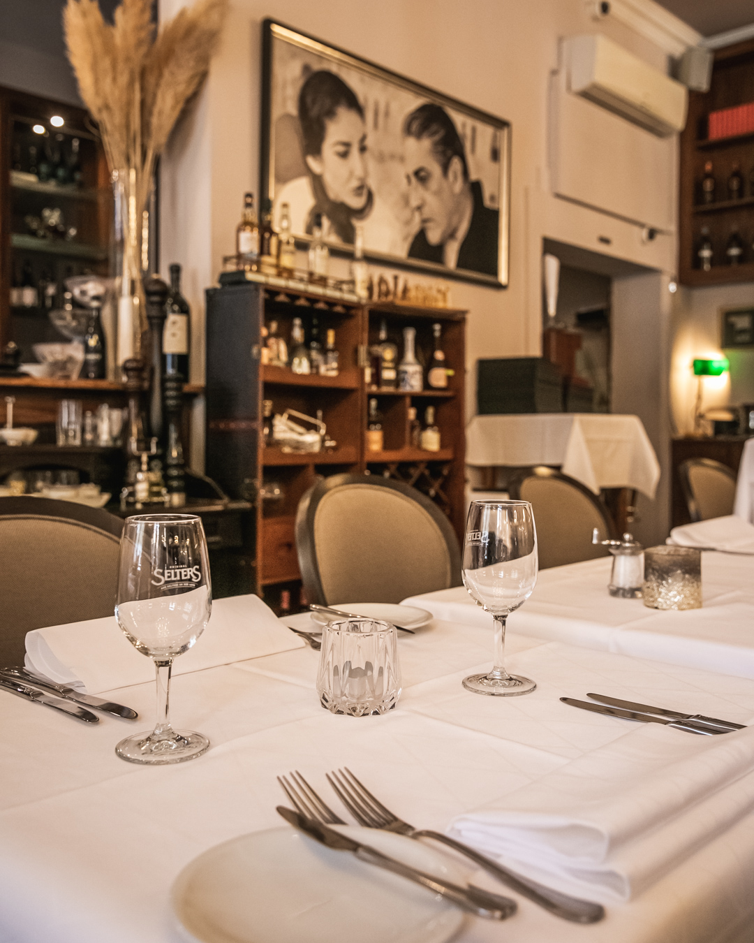 Ariston Restaurant Heiligkreuzgasse 29 60313 Frankfurt Am Main Restaurant Ariston Frankfurt | Griechische Küche, FIschgerichte